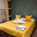 Palazzo Nicolaus Del Lungomare Готель типу 