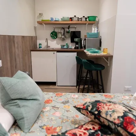 Oda ve Kahvaltı Palazzo Nicolaus Del Lungomare 3*