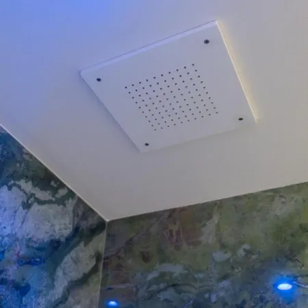 Nocleg ze śniadaniem Palazzo Nicolaus Del Lungomare 3*