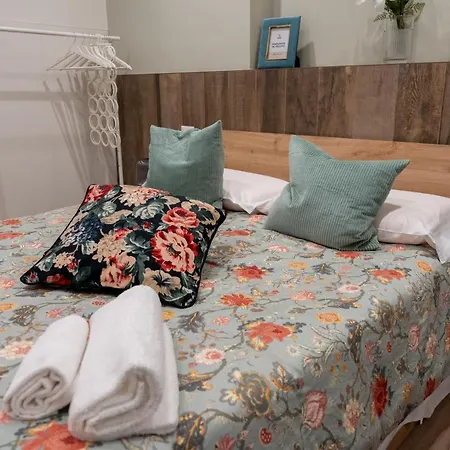 Palazzo Nicolaus Del Lungomare Oda ve Kahvaltı 3*