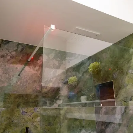 Bed and breakfast Palazzo Nicolaus Del Lungomare 3*