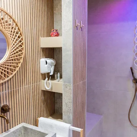 Palazzo Nicolaus Del Lungomare Bari