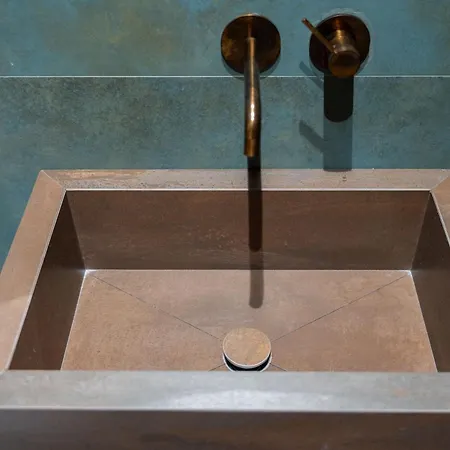 Palazzo Nicolaus Del Lungomare 3* Bari