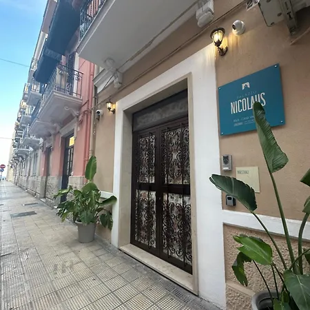 Palazzo Nicolaus Del Lungomare Bed and breakfast 3*